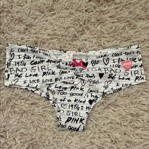 NWT 2011 VTG Graffiti Notebook Victoria’s Secret PINK Hipster Small